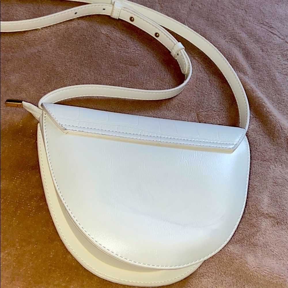 Mini Croc Pattern Shoulder Bag - Picture 2 of 3